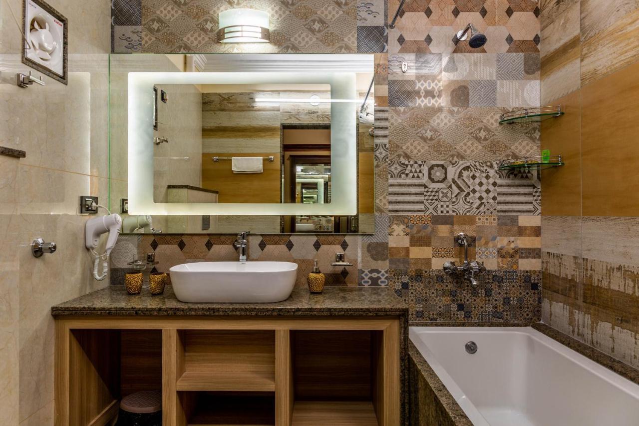 Jm Vista Suites Mapusa Esterno foto