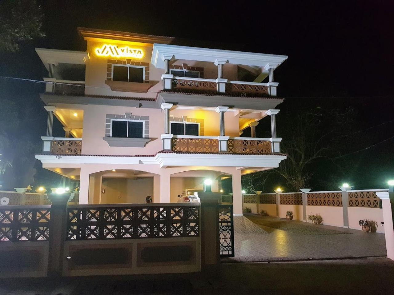Jm Vista Suites Mapusa Esterno foto