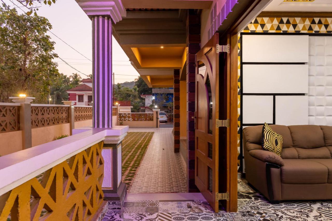 Jm Vista Suites Mapusa Esterno foto
